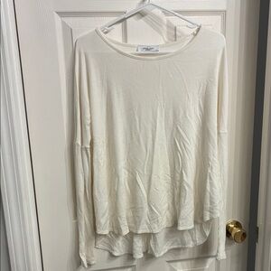 Carly Jean Los Angeles White Long Sleeve Top